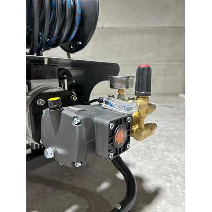 Hidrolavadora Electrica 2,465 Psi Con Carete Para Mang. 220v